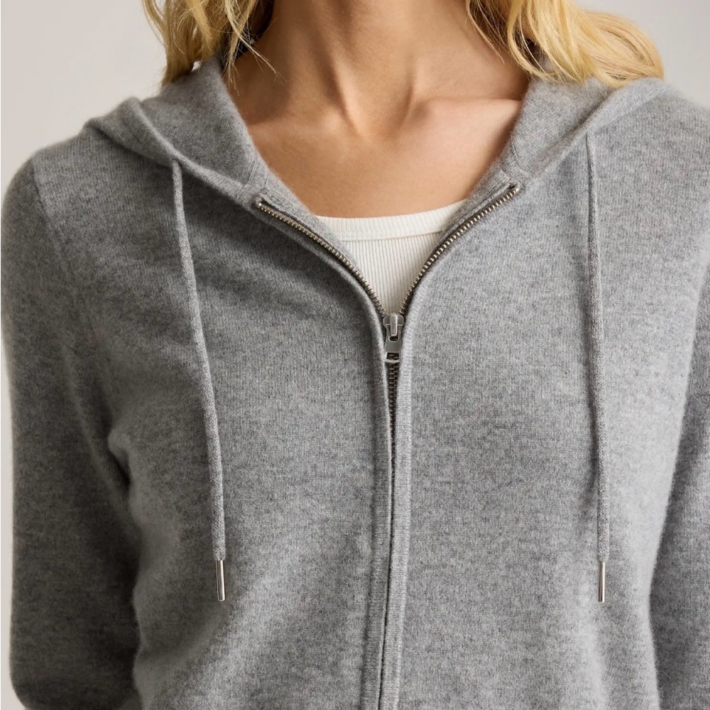Quince Mongolian Cashmere Heather Gray Zip-Up Hoodie size X-Small 1033 - Picture 2 of 5